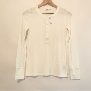 NWT Gap Long Sleeve Ribbed Cream T-Shirt Size xs
